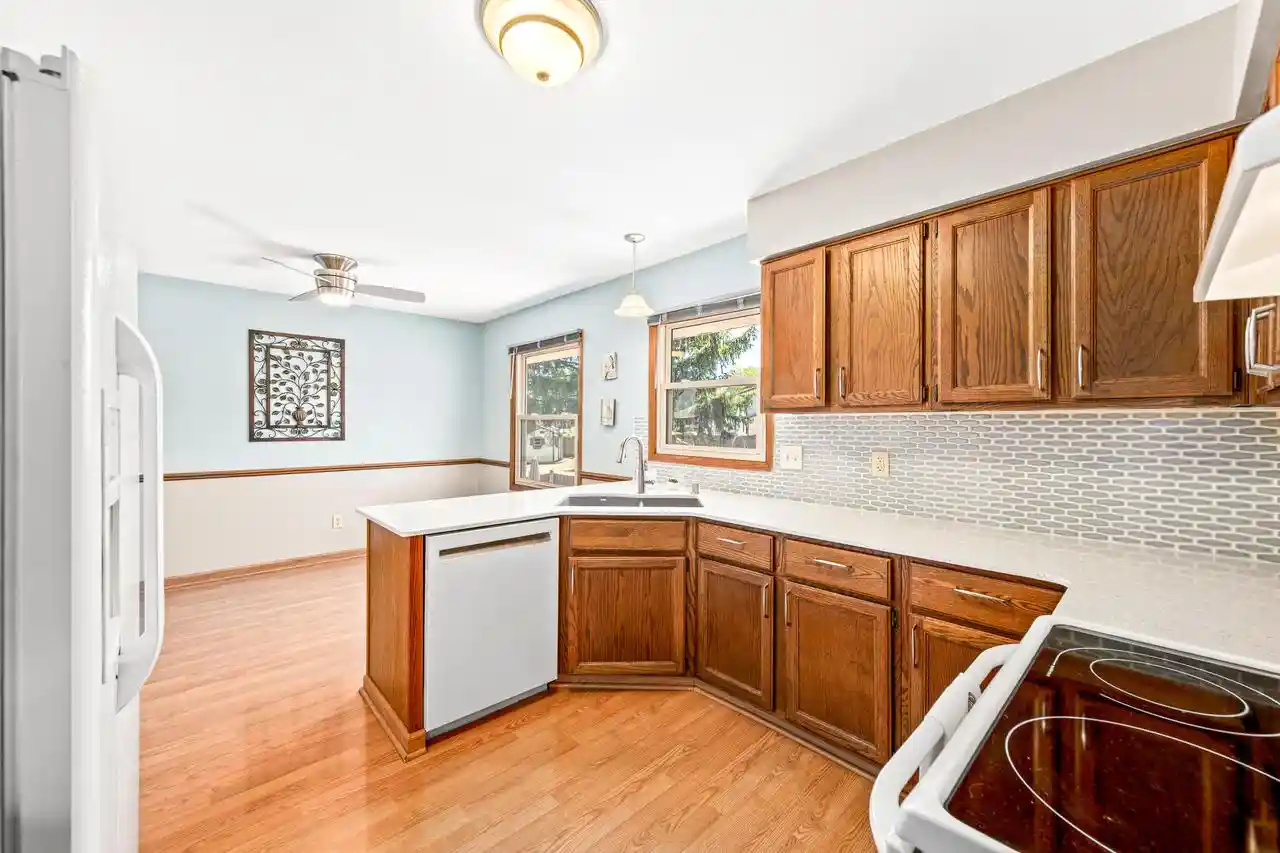 Homes for sale in Germantown, WI | W158n10796 Catskill Lane Lane, Germantown, WI 53022 | MLS# 1965483