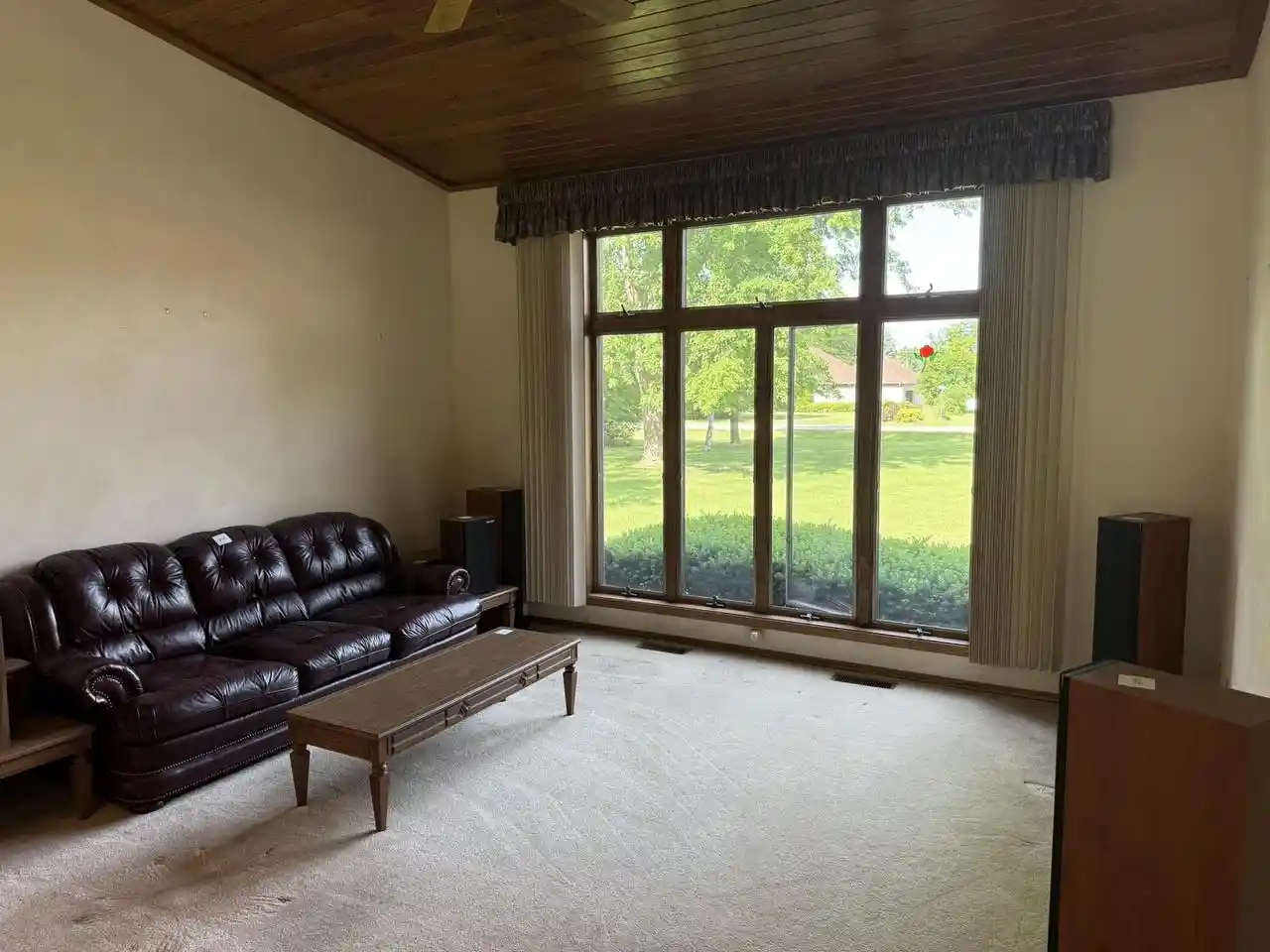 Homes for sale in Oshkosh, WI | 1864 Imperial Road Road, Oshkosh, WI 54904 | MLS# 50326718
