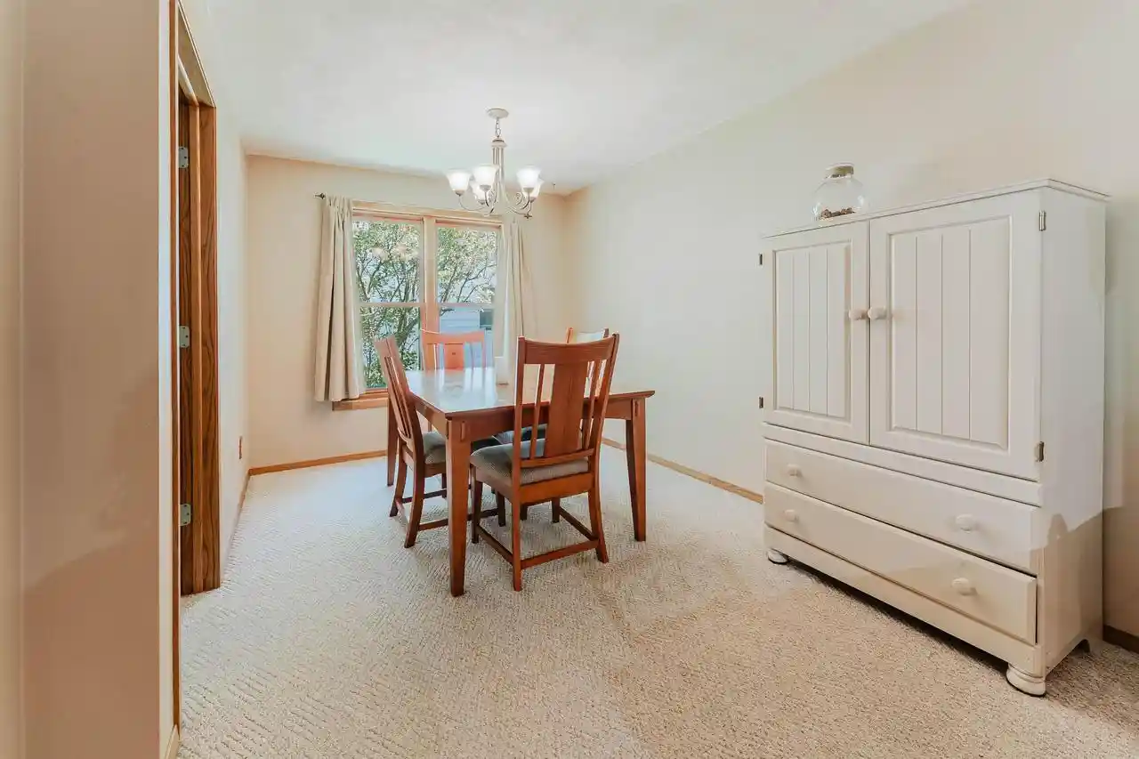 Homes for sale in Appleton, WI | 727 Telulah Avenue Avenue, Appleton, WI 54915 | MLS# 50326716