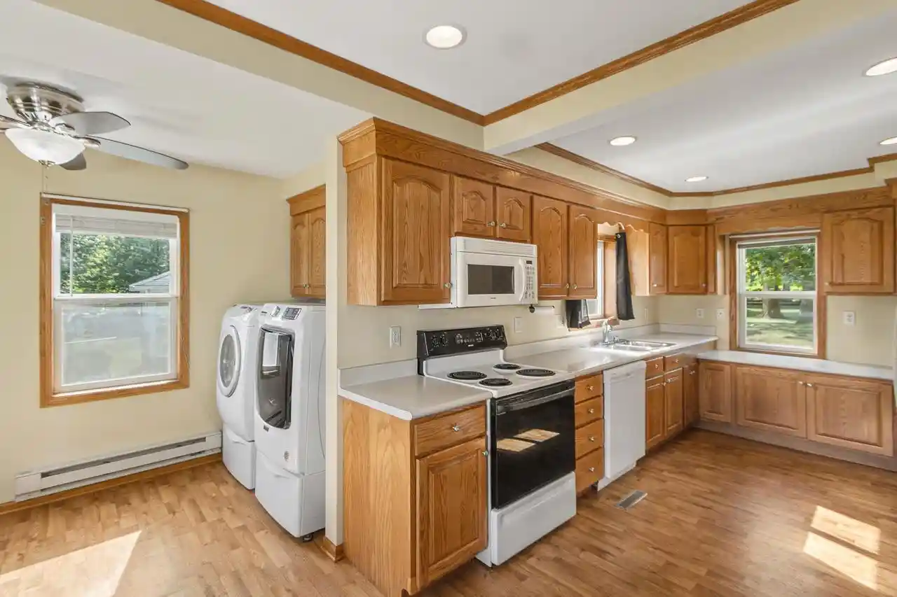 Homes for sale in Pardeeville, WI | 327 N Main Street Street, Pardeeville, WI 53954 | MLS# 2024940