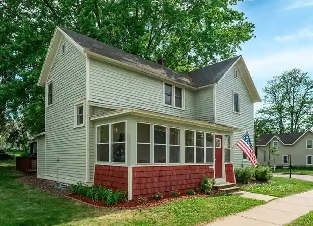 Homes for sale in Menomonie, WI | 1102 14th Avenue Avenue, Menomonie, WI 54751 | MLS# 1601850