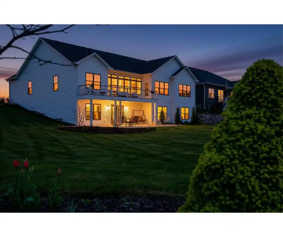 Homes for sale in Lake Geneva, WI | 550 Ridgeview Court Court, Lake Geneva, WI 53147 | MLS# 1965524