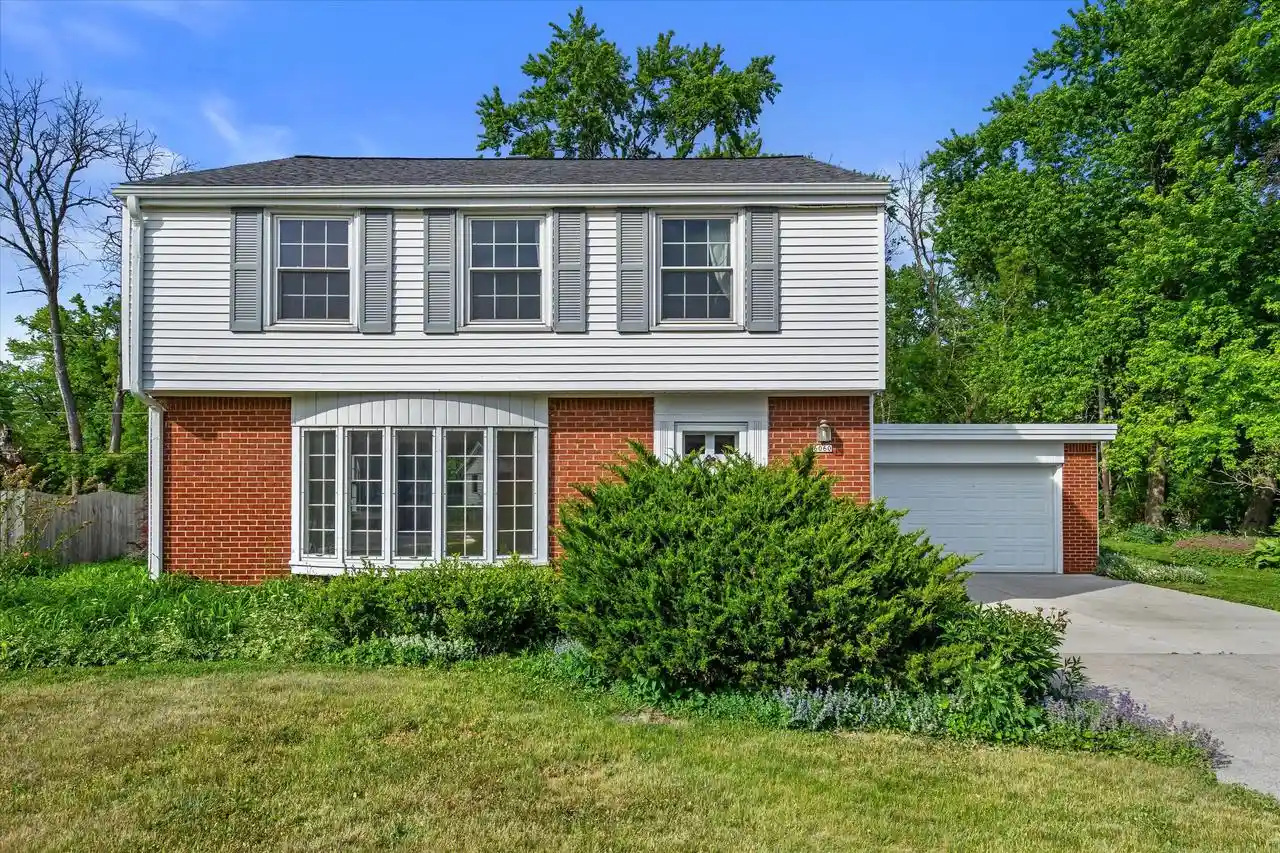 Homes for sale in Glendale, WI | 6060 N Alberta Lane Lane, Glendale, WI 53217 | MLS# 1965527