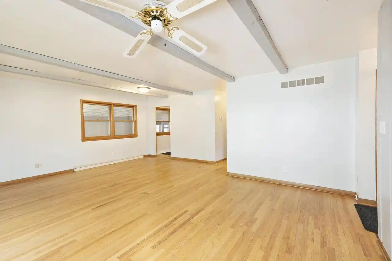 4th image of 424 S Braun Avenue Avenue, Jefferson, WI 53549 | MLS# 2024954