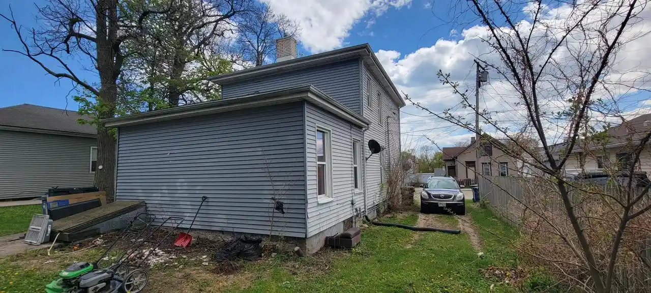 Homes for sale in Racine, WI | 806 Jackson Street Street, Racine, WI 53404 | MLS# 1965539