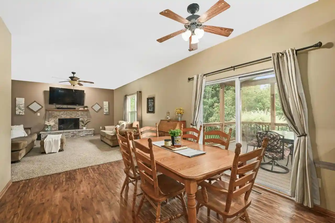 Homes for sale in Slinger, WI | 400 Cedar Bluffs Court Court, Slinger, WI 53086 | MLS# 1965542