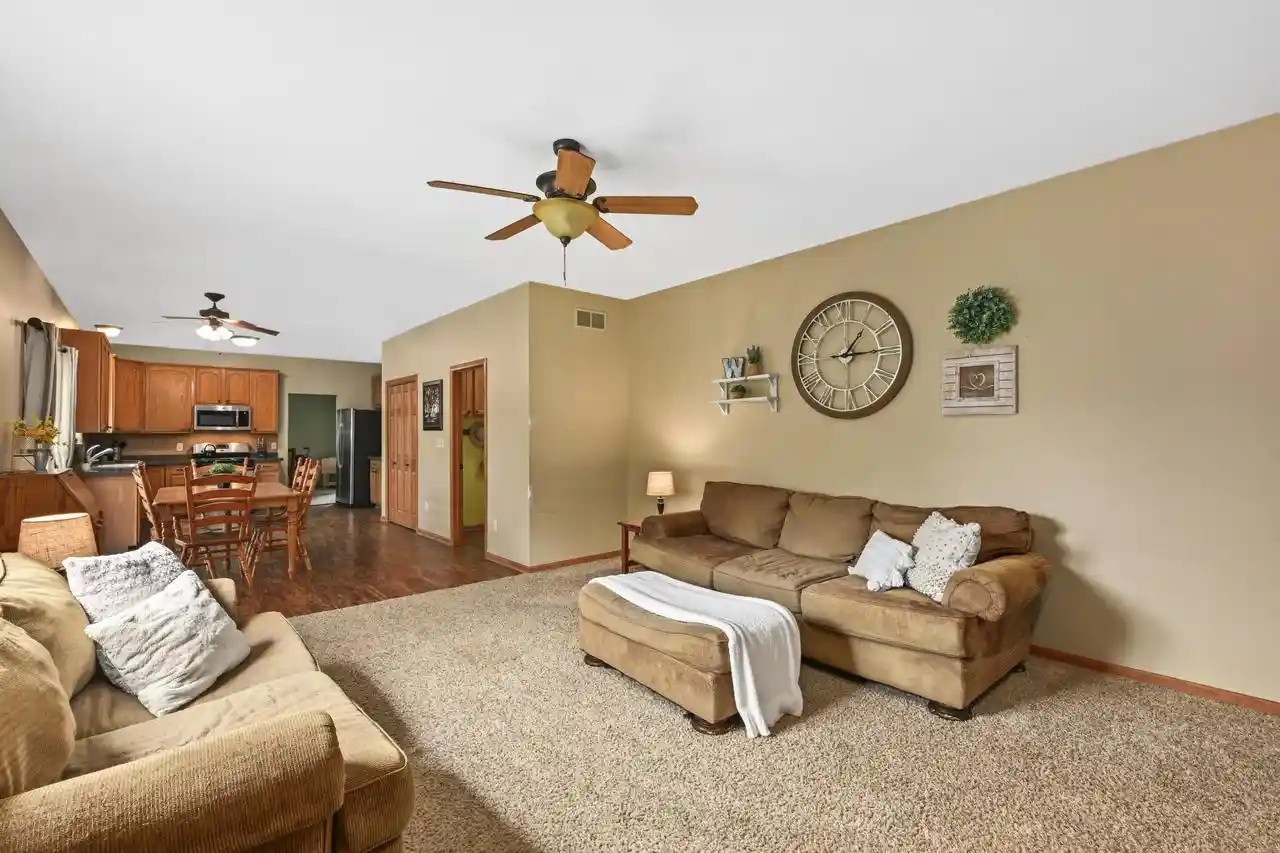 Homes for sale in Slinger, WI | 400 Cedar Bluffs Court Court, Slinger, WI 53086 | MLS# 1965542