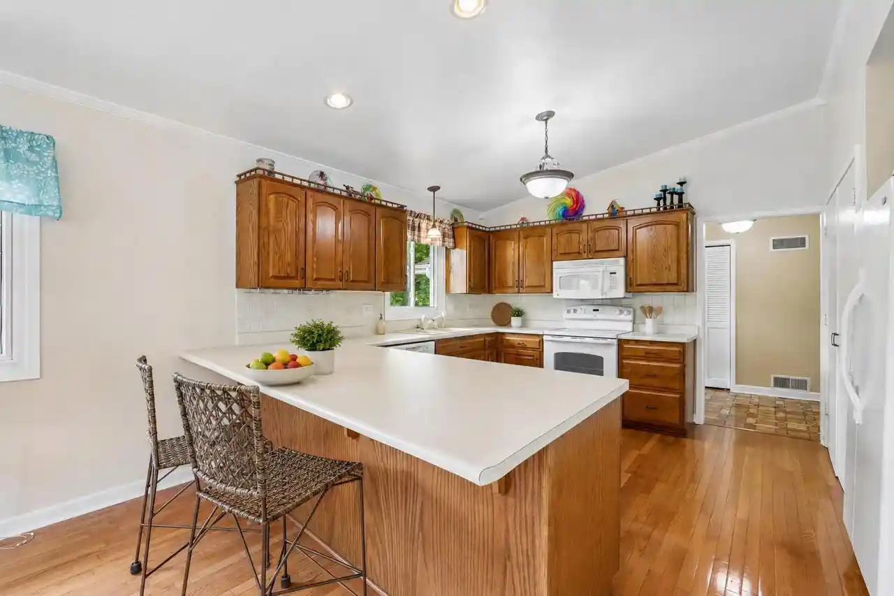 4th image of 804 Lochtyn Ridge Ridge, Wales, WI 53183 | MLS# 1965558