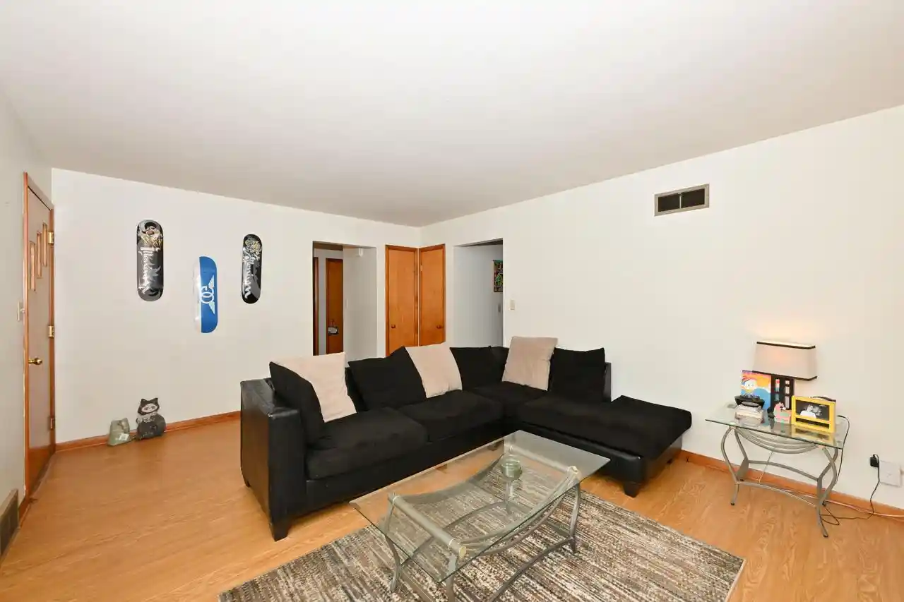 Homes for sale in South Milwaukee, WI | 1715 Monroe Avenue Avenue, South Milwaukee, WI 53172 | MLS# 1965589