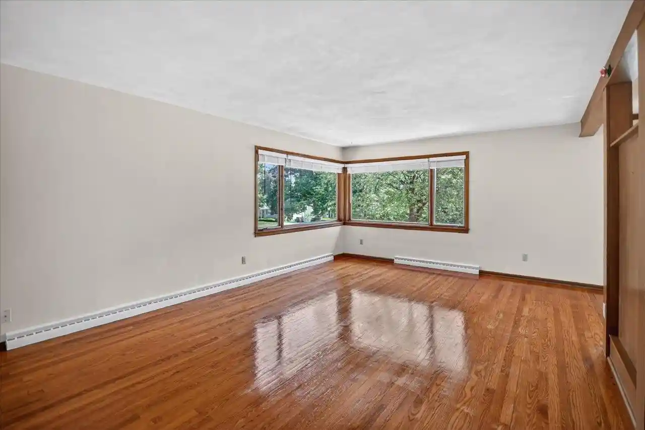 5th image of 434 Berwyn Dr Dr, Madison, WI 53711 | MLS# 2024975