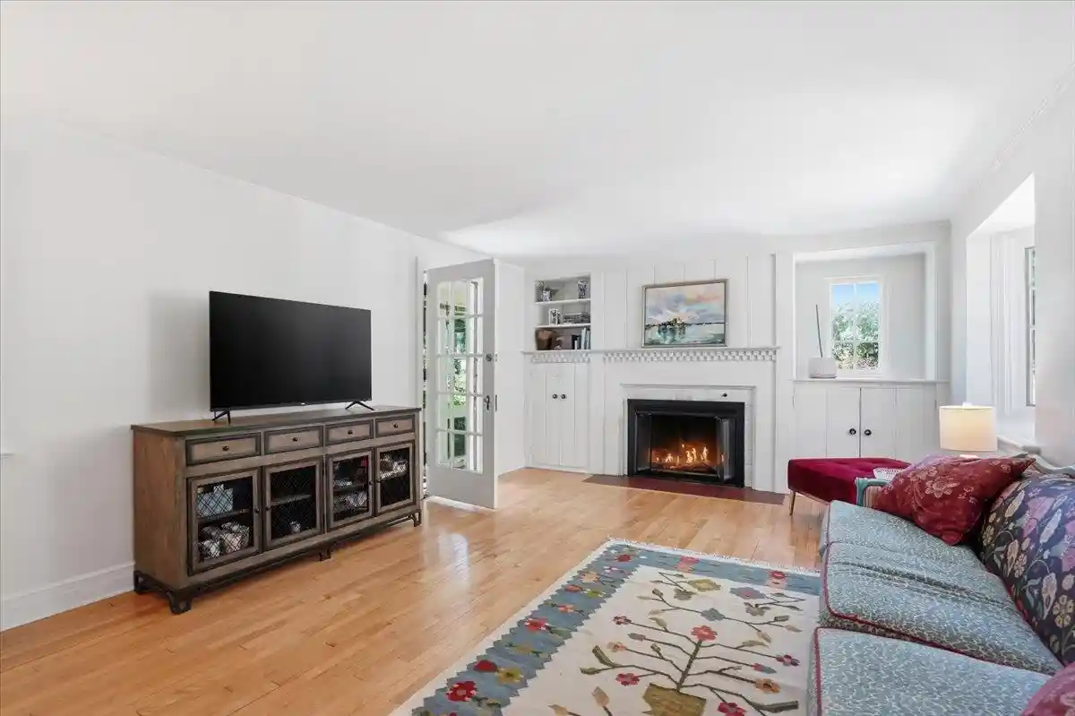 3rd image of 166 Kensington Dr Dr, Madison, WI 53704 | MLS# 2024980