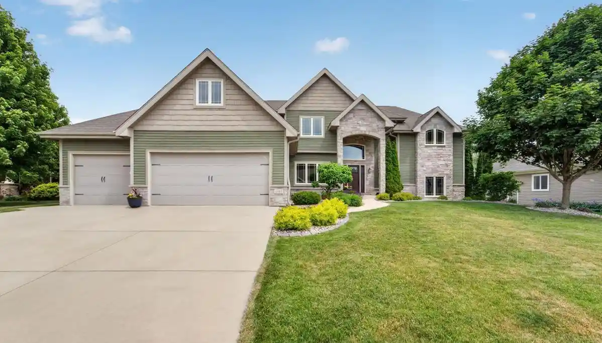 1st image of 1161 Heritage Court Court, Sun Prairie, WI 53590 | MLS# 2024981