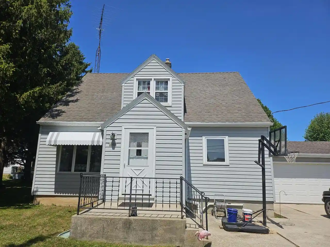 Homes for sale in Manitowoc, WI | 4428 Menasha Avenue Avenue, Manitowoc, WI 54220 | MLS# 1965626