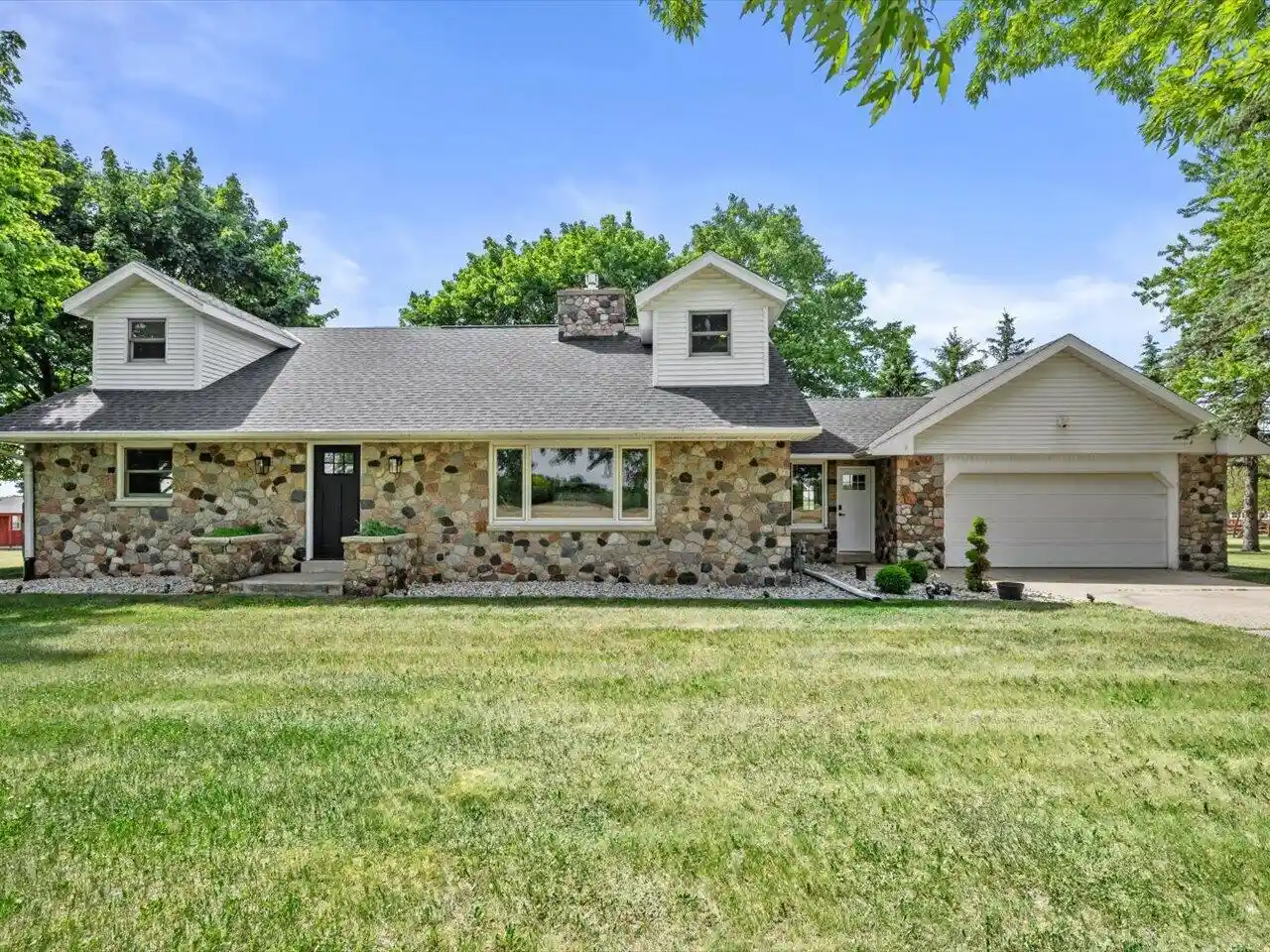 1st image of W334s7837 County Road E Road Road, Mukwonago, WI 53149 | MLS# 1965644