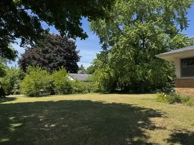 Photo 4 of Single family home for sale at 6205 N Garden Grove Lane Lane, Glendale, WI 53209 | MLS# 1965648 | Listing updated on 2026-09-14