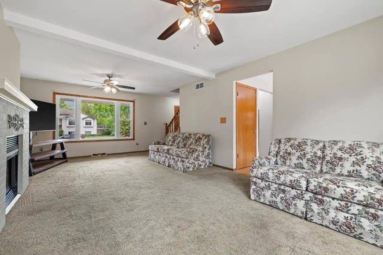 Homes for sale in Muskego, WI | S78w18206 Lions Park Dr Dr, Muskego, WI 53150 | MLS# 1965660