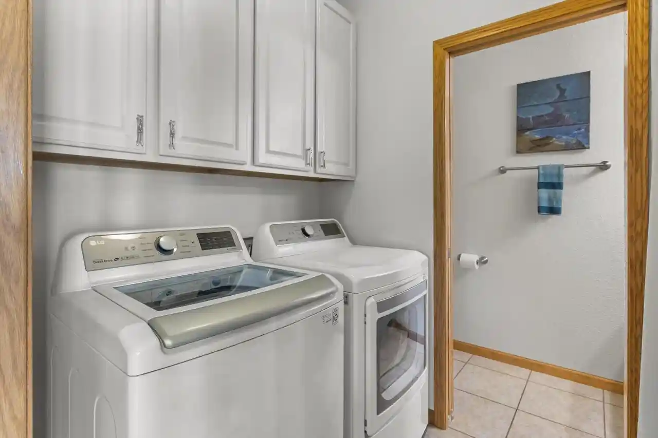 5th image of 1032 Stonehaven Dr Dr, Sun Prairie, WI 53590 | MLS# 2025025
