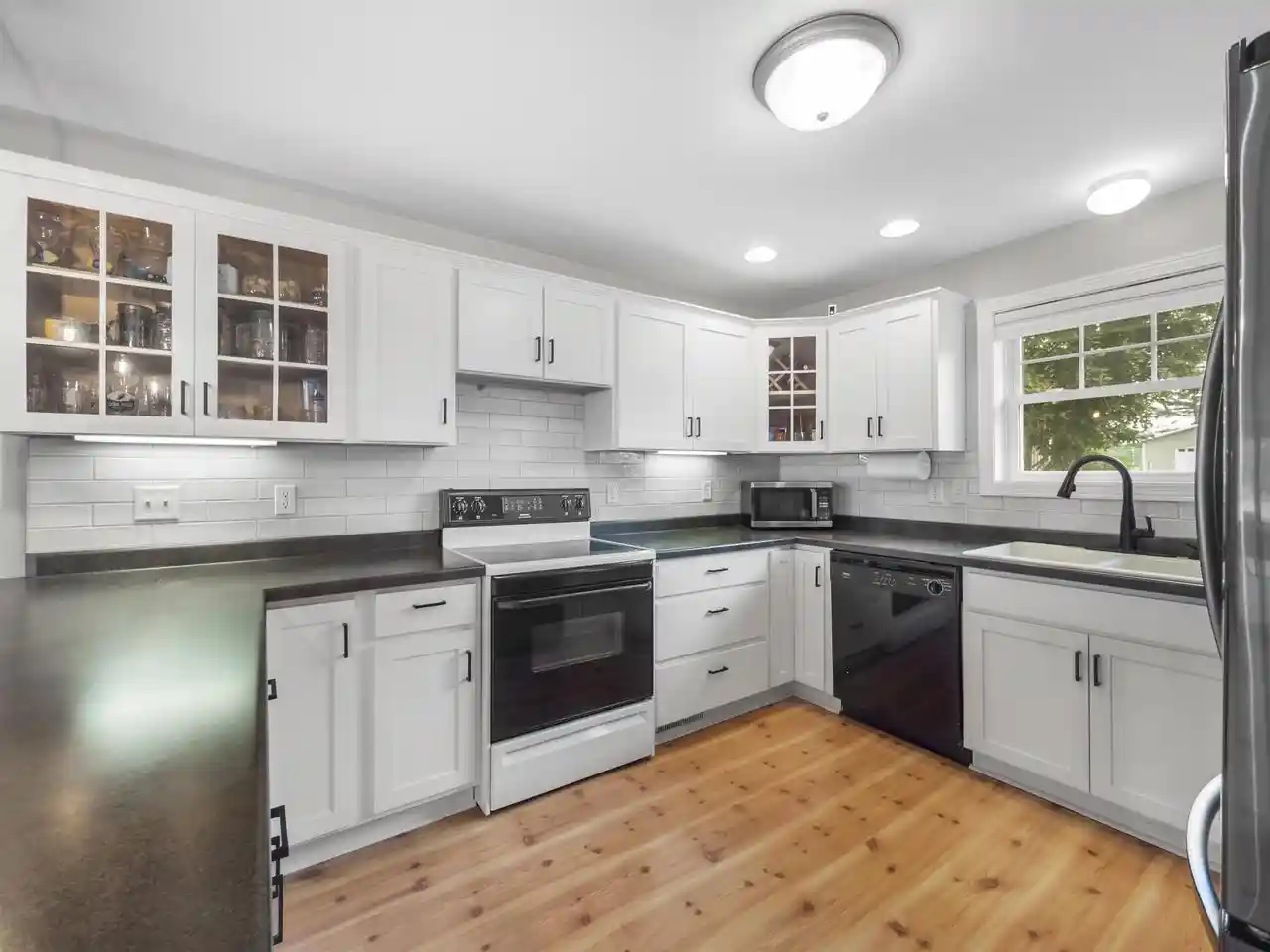 Photo 3 of Single family home for sale at E1396 Grandview Road Road, Waupaca, WI 54981 | MLS# 50326768 | Listing updated on 2026-09-20