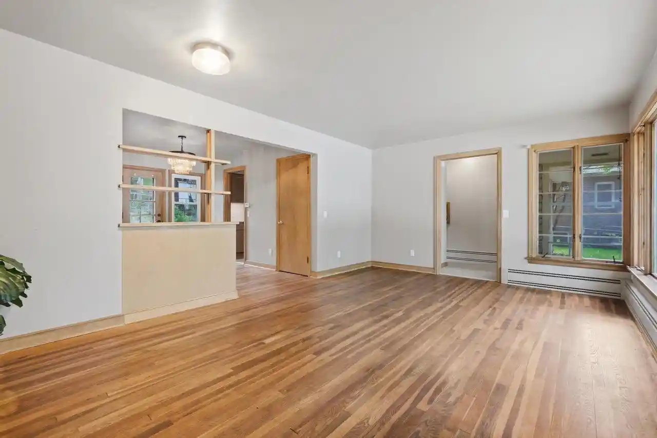 4th image of 1305 E Johnson Street Street, Madison, WI 53703 | MLS# 2025036