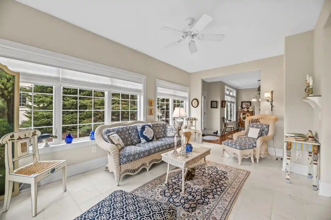 4th image of N35W23668 Auburn Court Court, Pewaukee, WI 53072 | MLS# 1965713