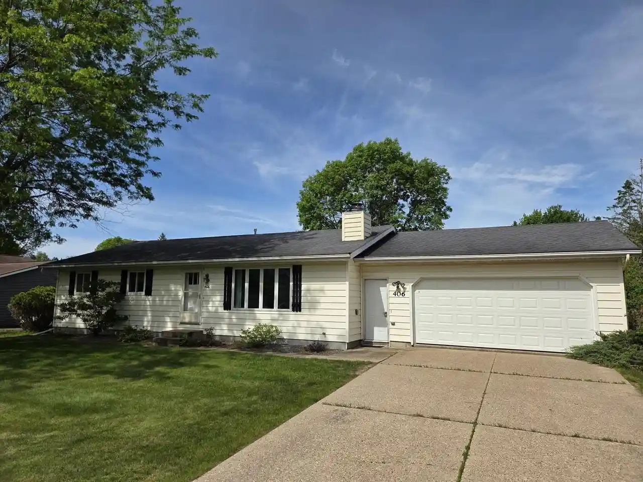 Homes for sale in Marshfield, WI | 406 S Hawthorne Avenue Avenue, Marshfield, WI 54449 | MLS# 22602513