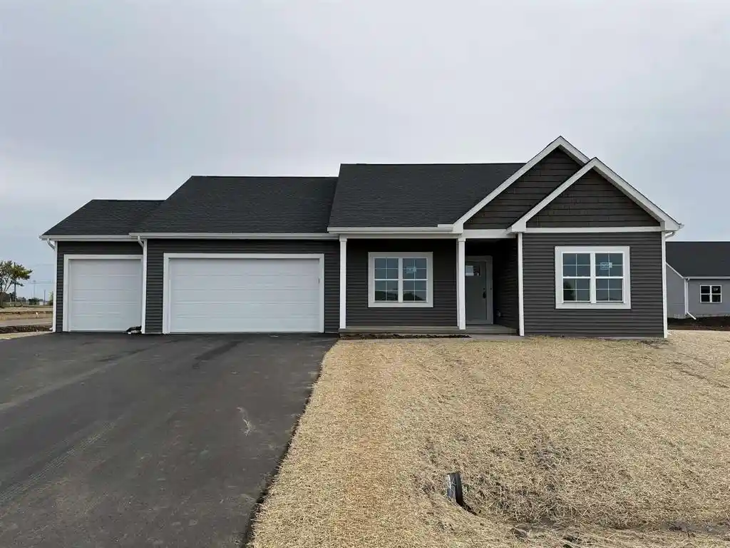 Homes for sale in Ripon, WI | 381 Drumlin Loop Loop, Ripon, WI 54971 | MLS# 2025064