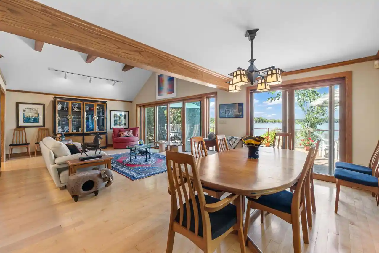 4th image of 904 W Labelle Avenue Avenue, Oconomowoc, WI 53066 | MLS# 1965731