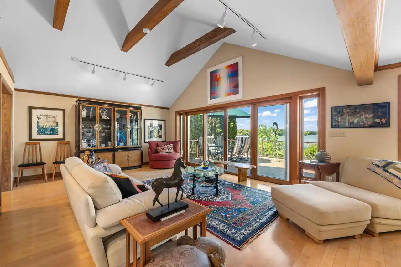 5th image of 904 W Labelle Avenue Avenue, Oconomowoc, WI 53066 | MLS# 1965731