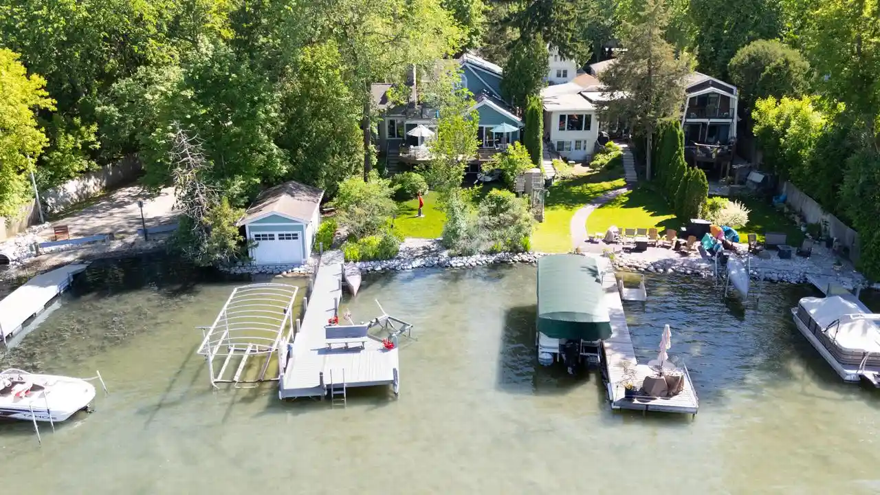 53rd image of 904 W Labelle Avenue Avenue, Oconomowoc, WI 53066 | MLS# 1965731