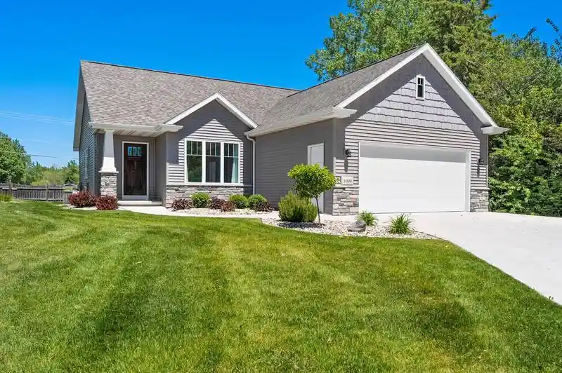 Homes for sale in Appleton, WI | 4996 Boxwood Lane Lane, Appleton, WI 54913 | MLS# 50326823