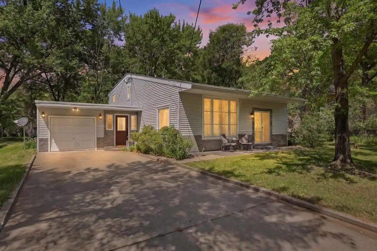 Homes for sale in Wisconsin Rapids, WI | 7121 Wazeecha Avenue Avenue, Wisconsin Rapids, WI 54494 | MLS# 22602524