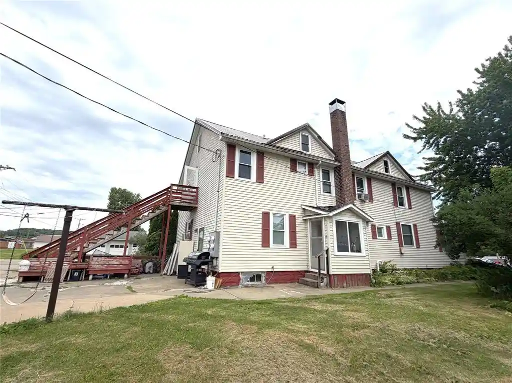 Homes for sale in Hixton, WI | 150 Main Street, Hixton, WI 54635 | Houzeo