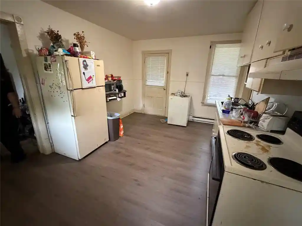 Homes for sale in Eau Claire, WI | 717 Balcom Street Street, Eau Claire, WI 54703 | Houzeo