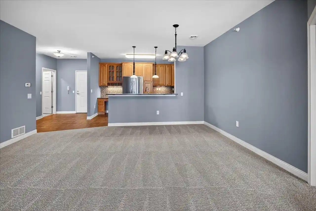 5th image of 49 Cherokee Cir Cir, Madison, WI 53704