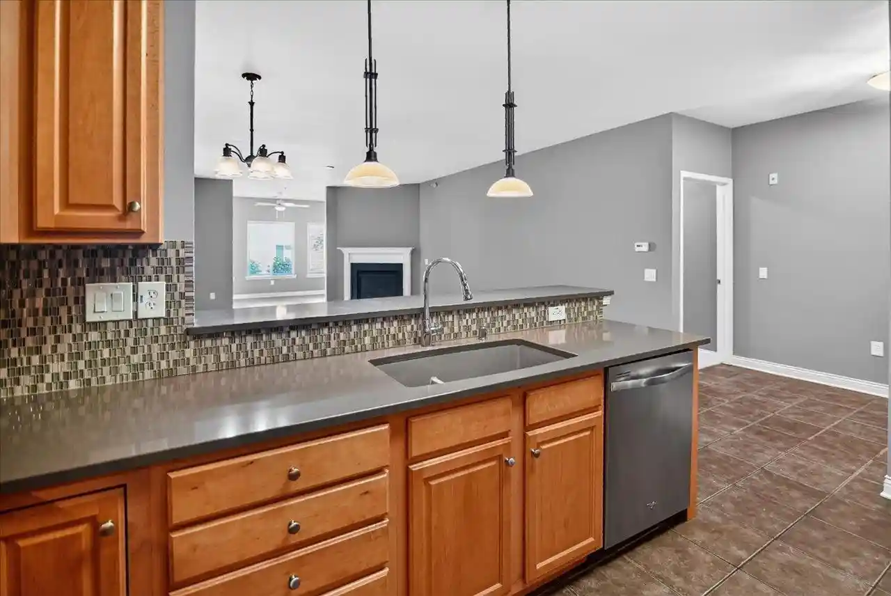 38th image of 49 Cherokee Circle Circle #101, Madison, WI 53704 | MLS# 2025093