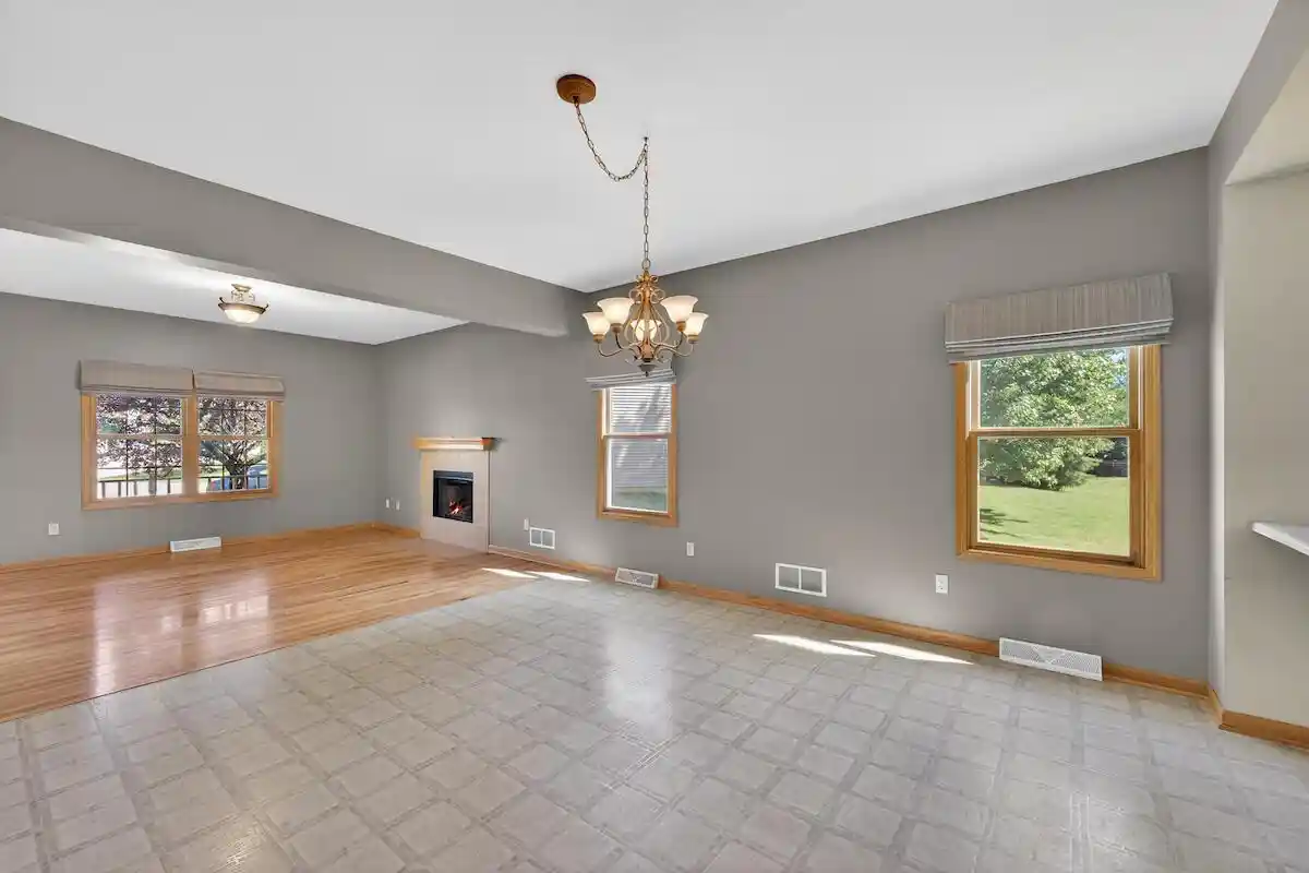 Homes for sale in Mount Pleasant, WI | 6547 Parkway Circle Circle, Mount Pleasant, WI 53406 | MLS# 1965795