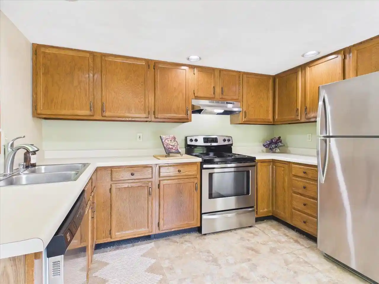 5th image of 2685 Aberdeen Court Court, Fitchburg, WI 53711 | MLS# 2025098