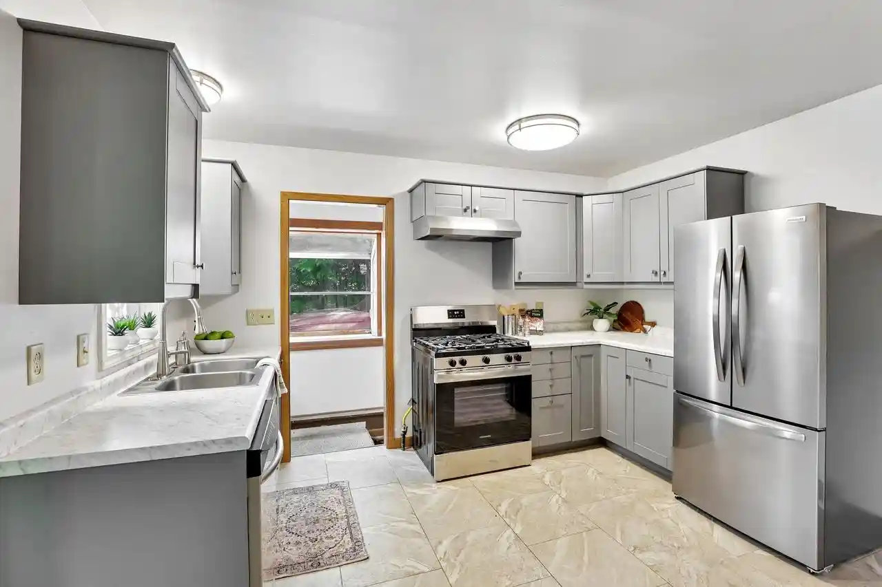 2nd image of 4513 Esch Lane Lane, Madison, WI 53704 | MLS# 2025101