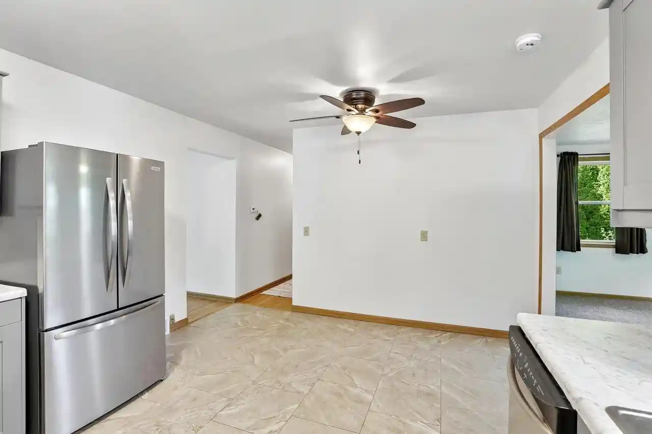 5th image of 4513 Esch Lane Lane, Madison, WI 53704 | MLS# 2025101