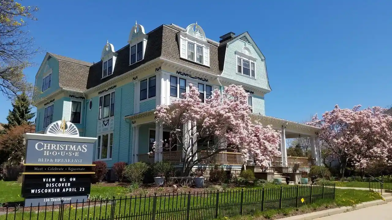 1st image of 116 10th Street Street, Racine, WI 53403 | MLS# 1965818