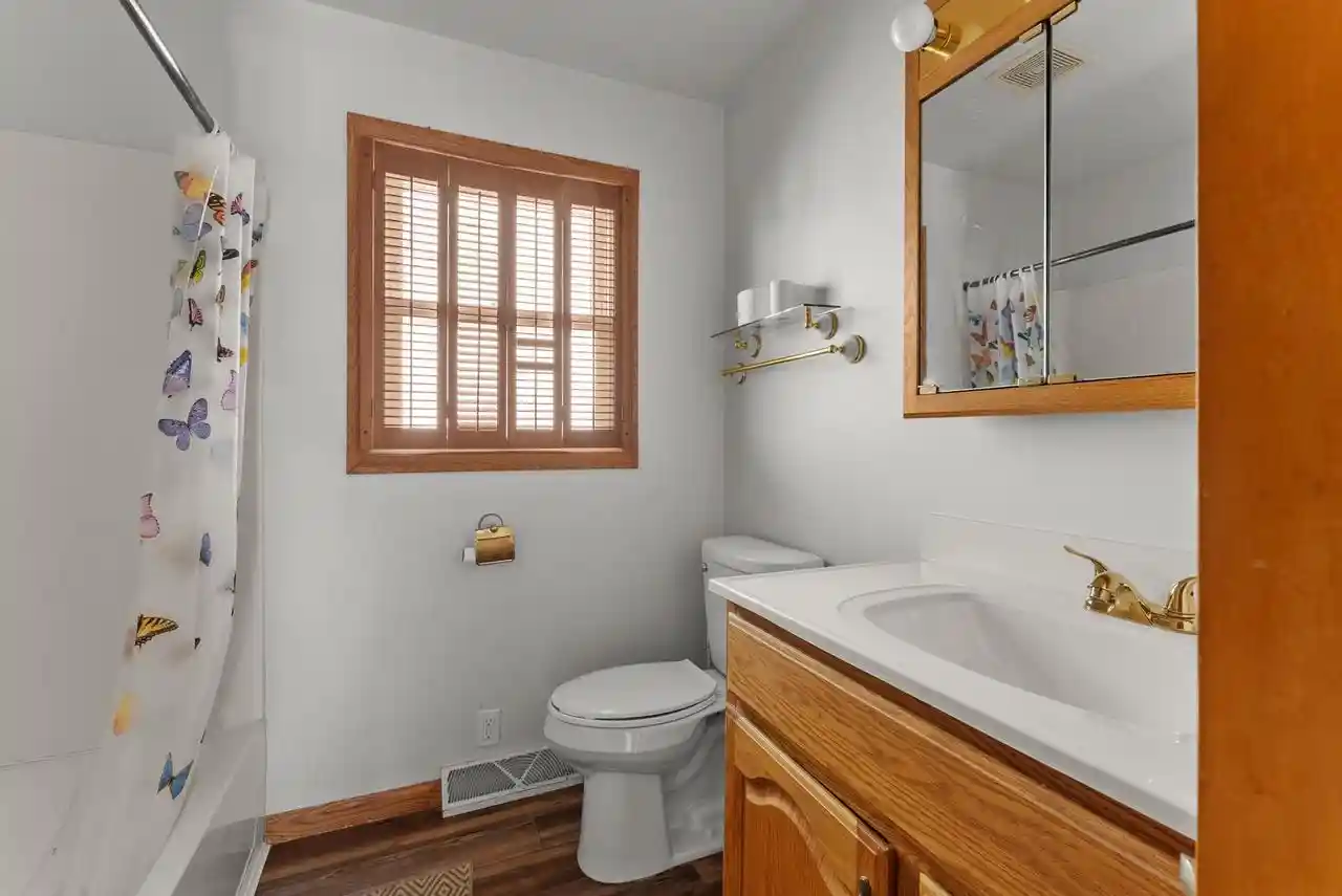 Homes for sale in Manitowoc, WI | 1041 N 17 Street Street, Manitowoc, WI 54220 | MLS# 1965821