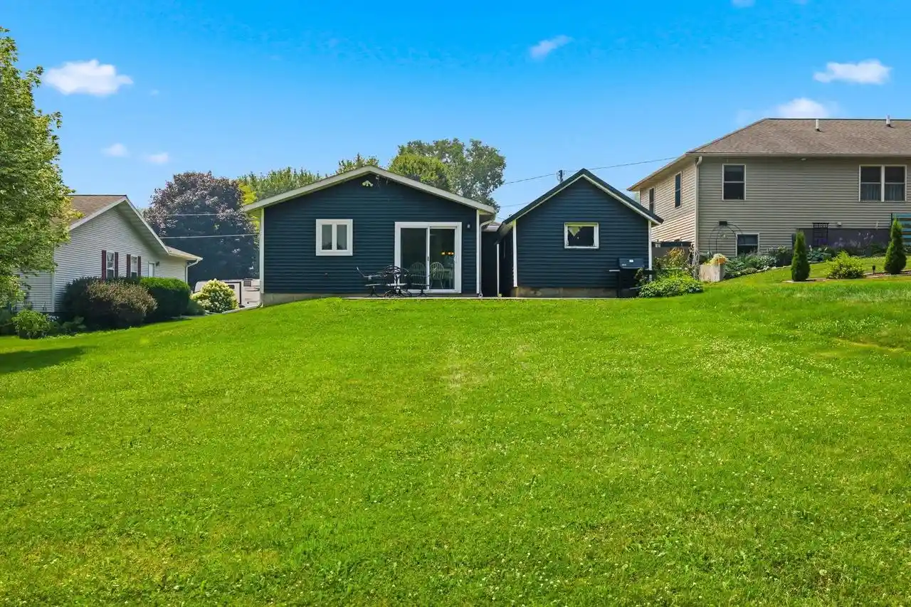 48th image of 206 E Madison Street Street, Dodgeville, WI 53533 | MLS# 2025112