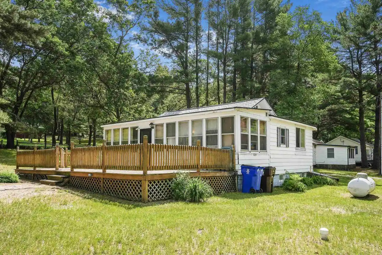 Photo 3 of Sale Pending at 3266 N Parker Lake Road Road, Oxford, WI 53952 | MLS# 2025120 | Listing updated on 2026-09-04