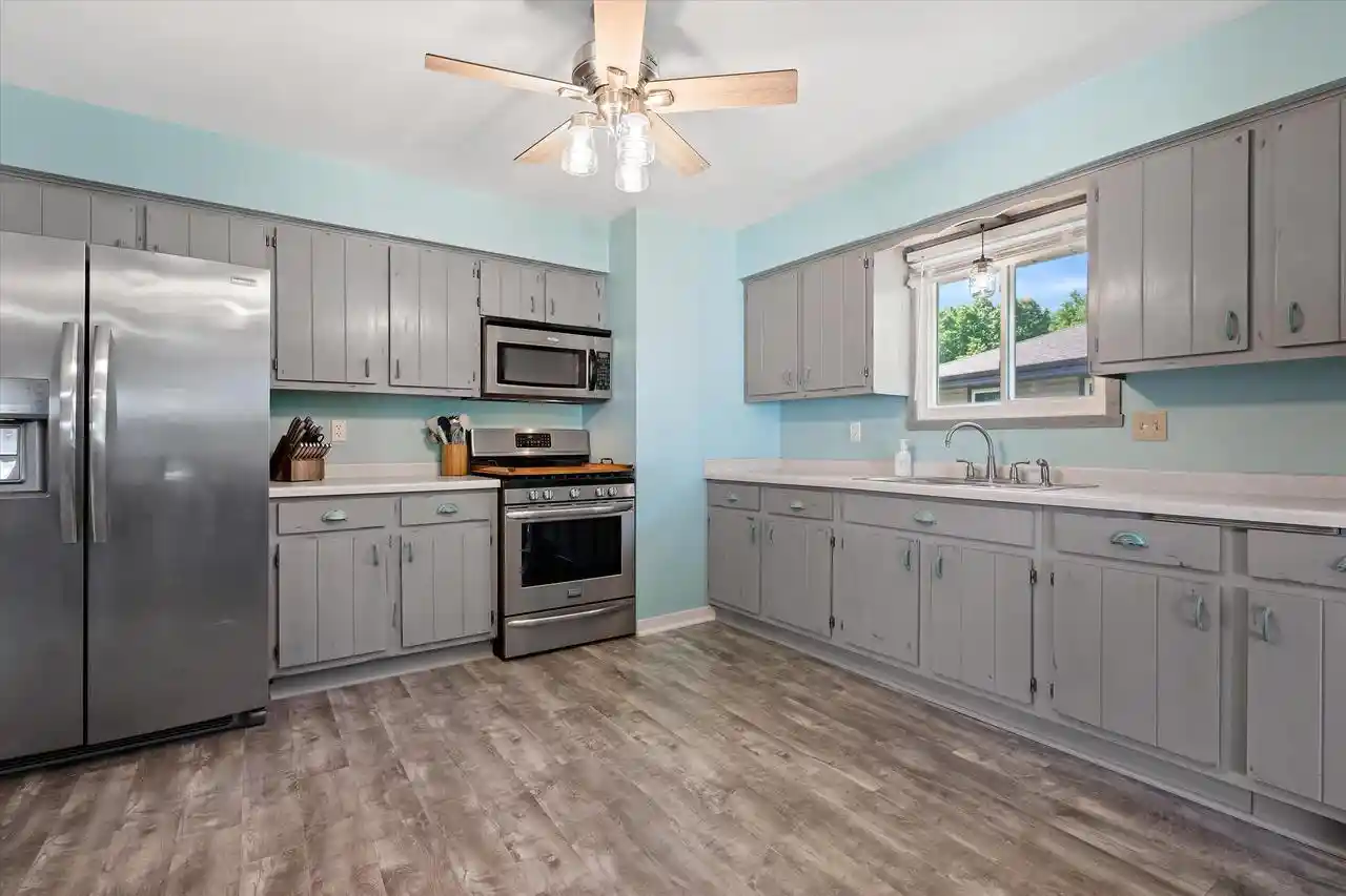 Homes for sale in Franklin, WI | 4219 W Pebble Beach Court Court, Franklin, WI 53132 | MLS# 1965865