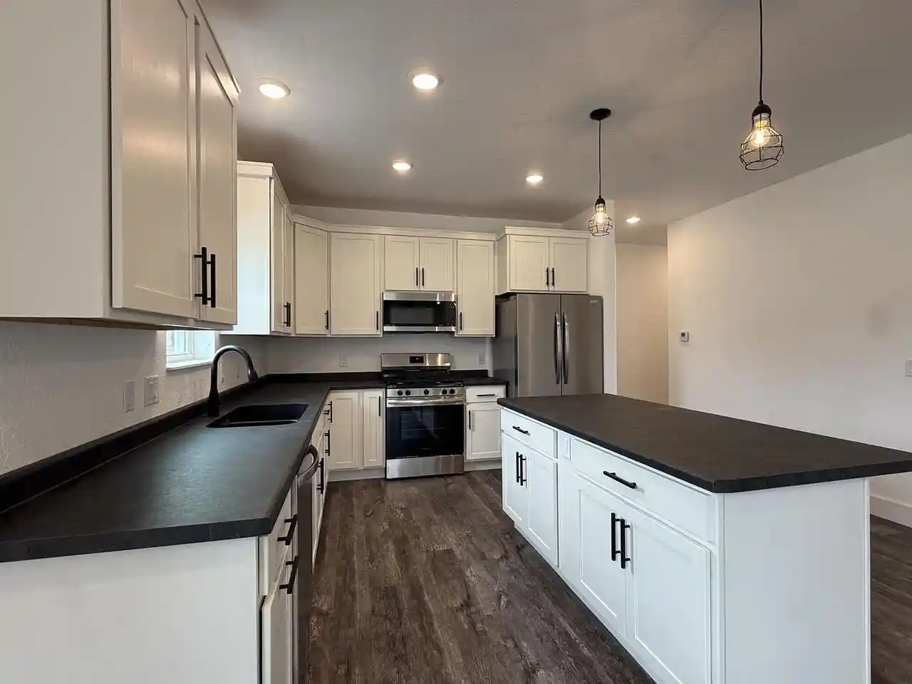 3rd image of 1222 Prairie Avenue Avenue, Janesville, WI 53545 | MLS# 2025121