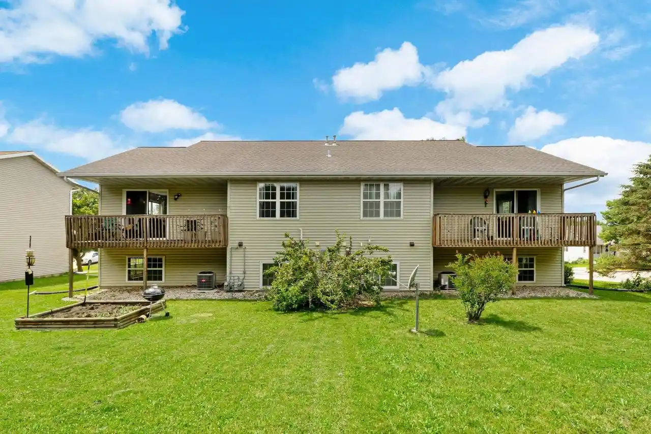 Photo 4 of Sale Pending at 824 N Clover Lane Lane, Cottage Grove, WI 53527 | MLS# 2025122 | Listing updated on 2026-07-14