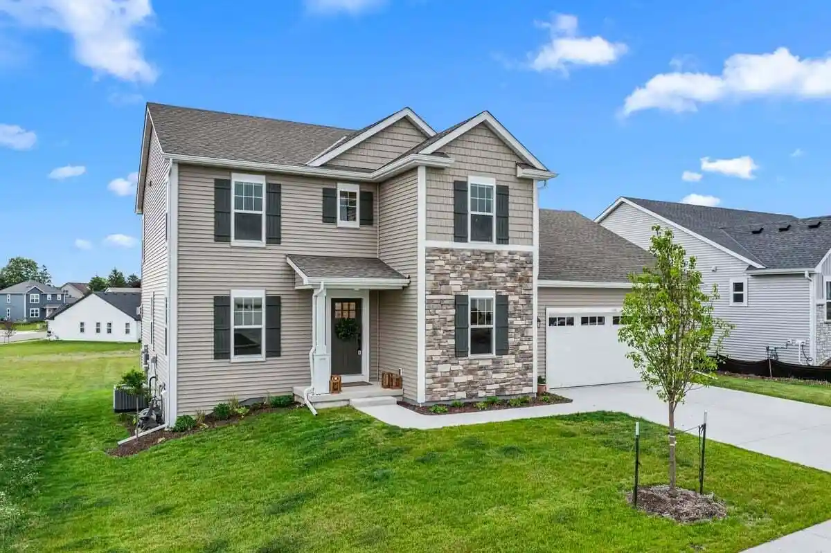 Homes for sale in Saukville, WI | 192 Saphhire Lane Lane, Saukville, WI 53080 | MLS# 1965876