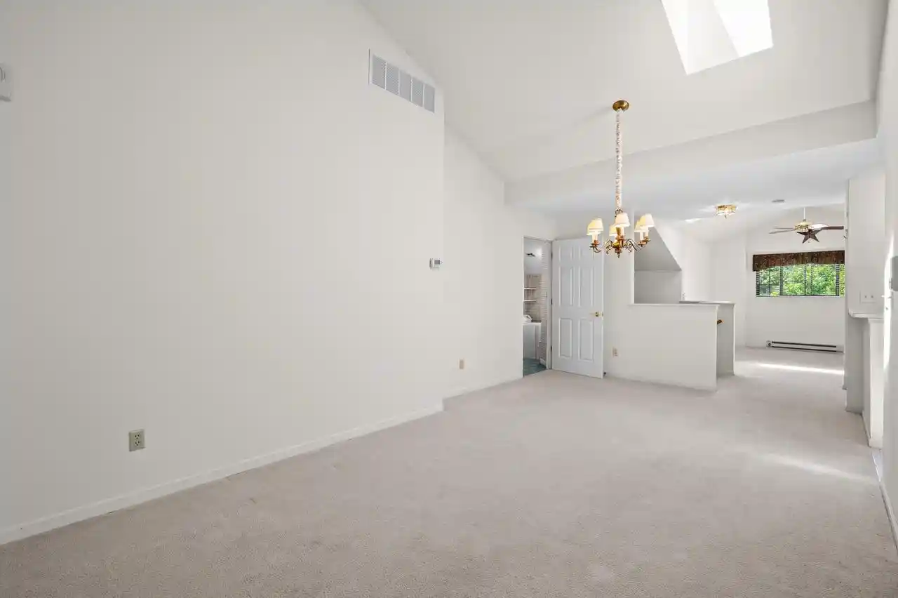 Homes for sale in Glendale, WI | 500 W Bender Road Road #61, Glendale, WI 53217 | MLS# 1965882