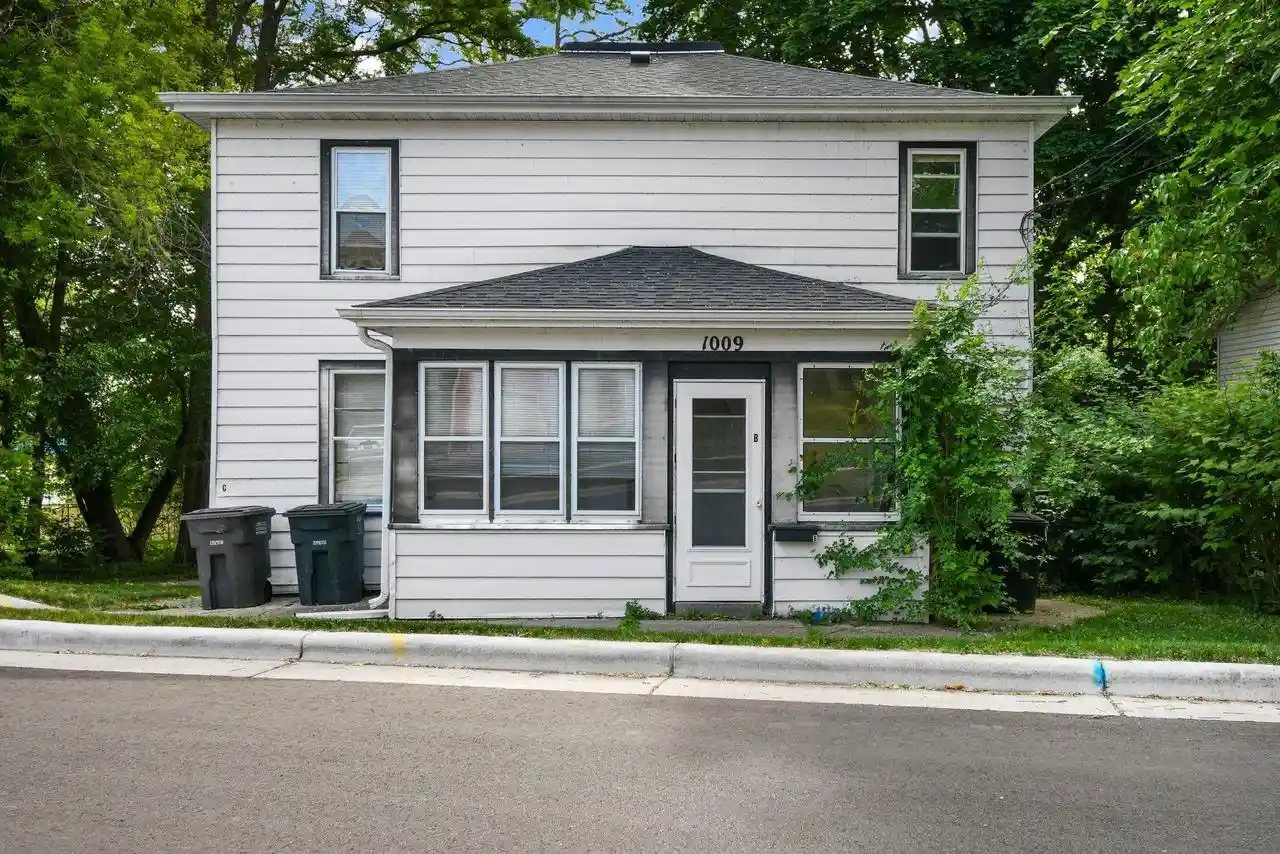 1st image of 1009 S 4th Street Street, Stoughton, WI 53589 | MLS# 2025139