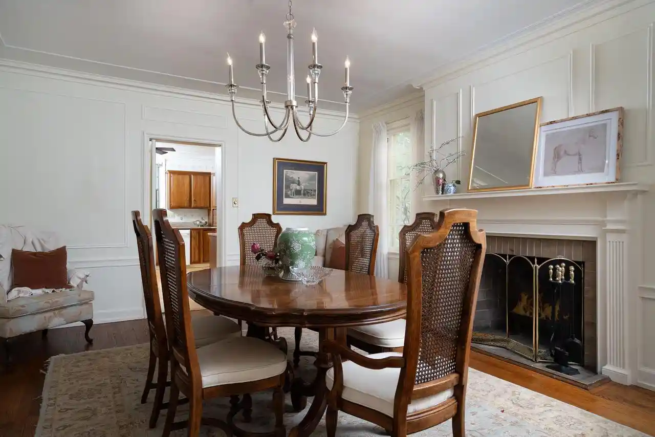 Photo 3 of Single family home for sale at 1547 Upper Parkway S Parkway S, Milwaukee, WI 53213 | MLS# 1965904 | Listing updated on 2026-09-25